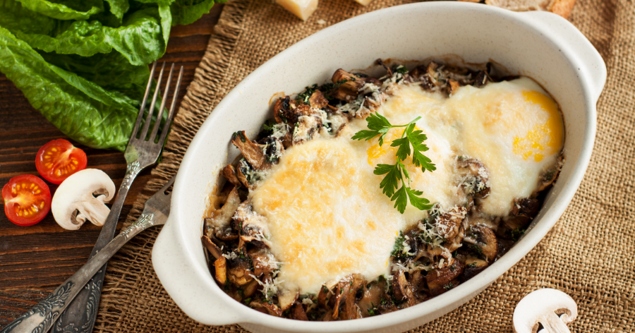 Überbackene Champignons mit Ei und Parmesan: Eine originelle und ...